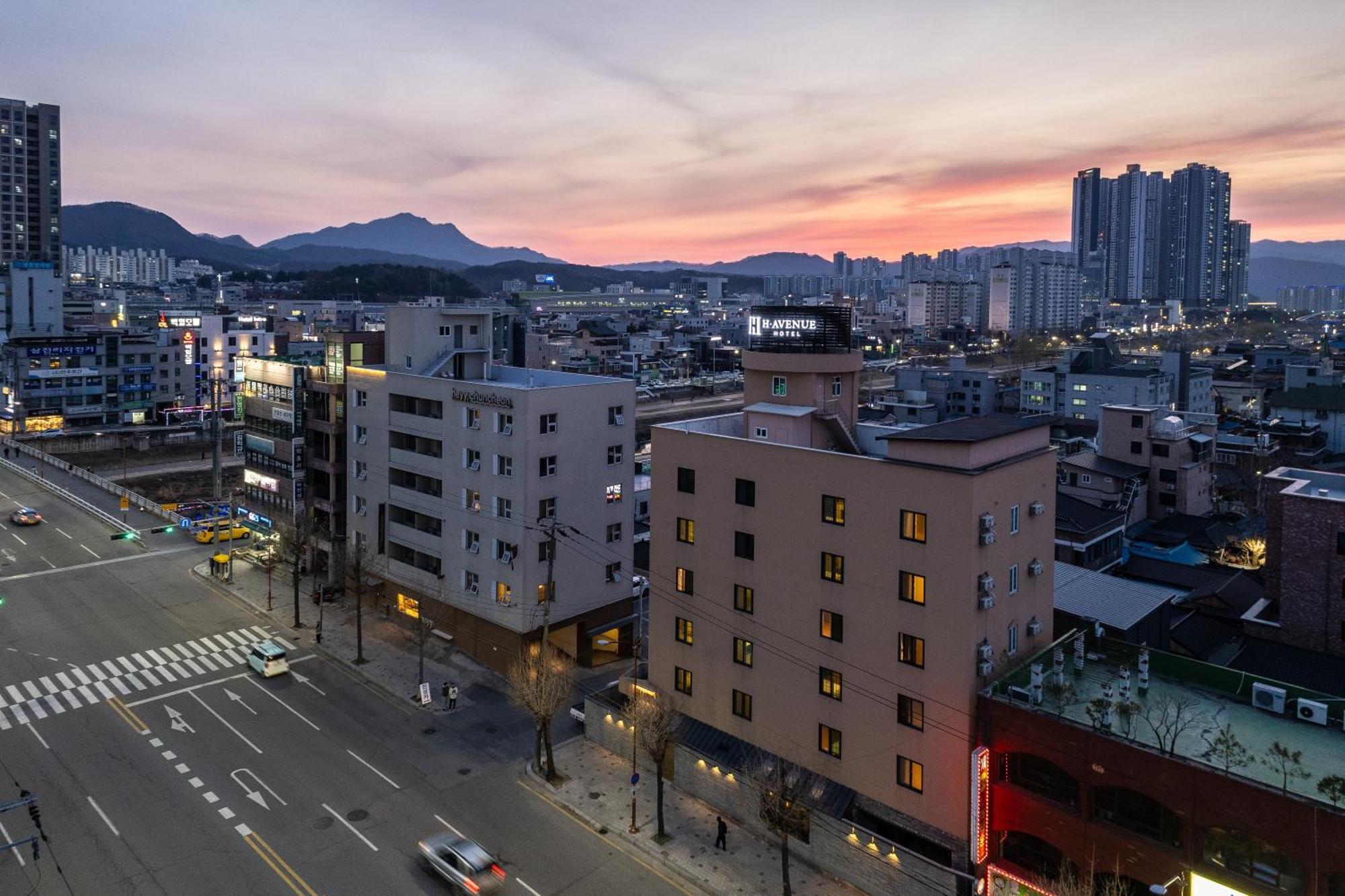 Hotel H Avenue Chuncheon Exterior foto