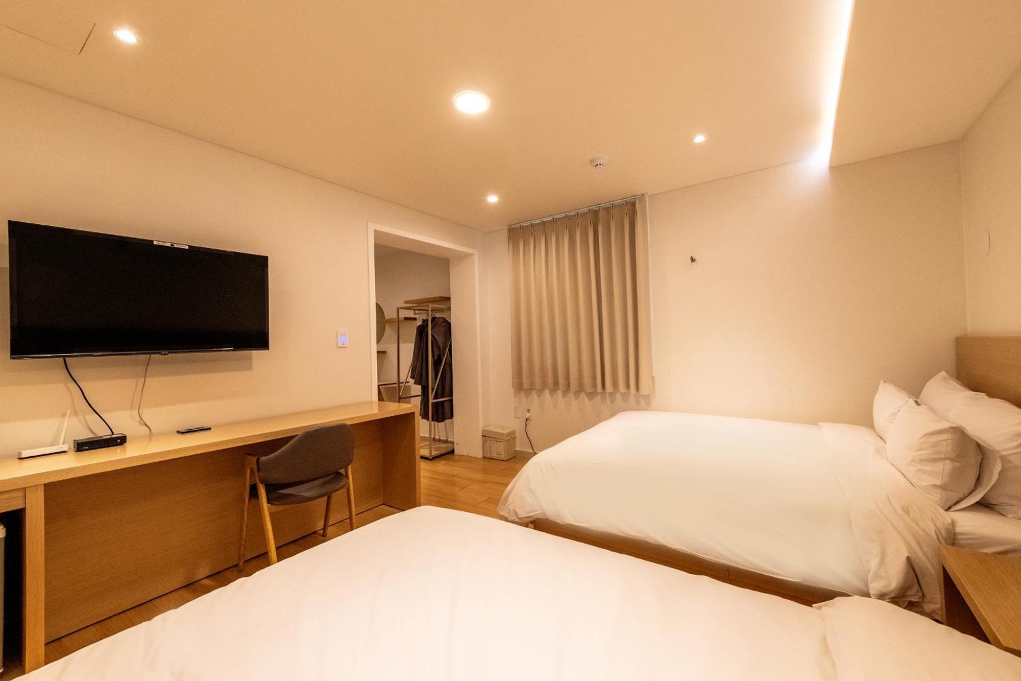 Hotel H Avenue Chuncheon Exterior foto