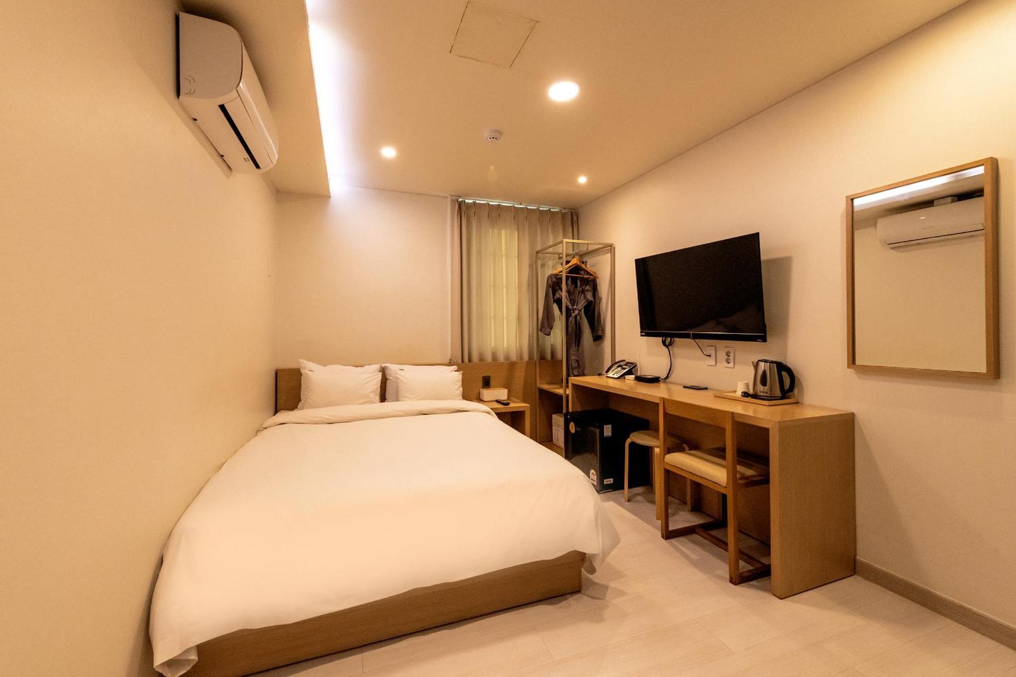 Hotel H Avenue Chuncheon Exterior foto